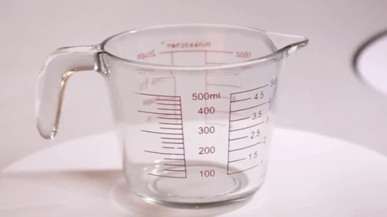 Venta caliente vaso medidor de vidrio de borosilicato alto